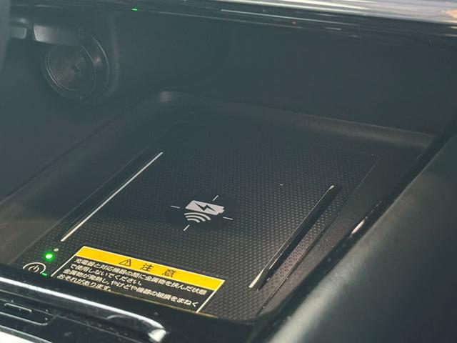 ヴェゼル ｅ：ＨＥＶＺ　純正メモリーナビゲーション　ＥＴＣ車載器　純正前後ドライブレコーダー　パワーテールゲート　ハンドルヒーター　パーキングセンサー　盗難防止装置　ドラレコ付き　Ｒカメラ　記録簿　フルセグテレビ　Ｐセンサー（13枚目）