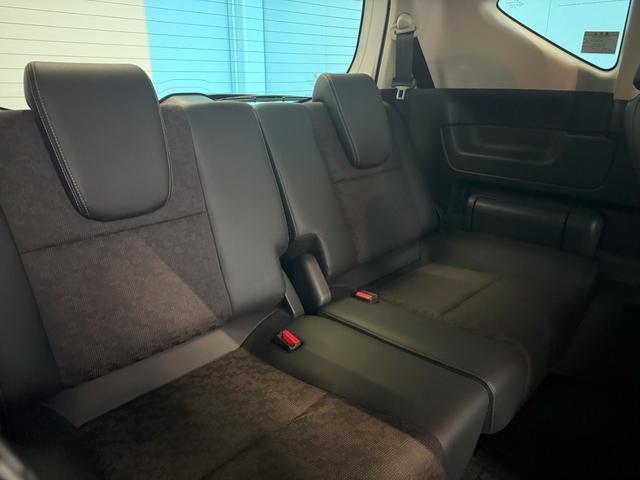 フリードハイブリッド ハイブリッド・クロスターホンダセンシング 純正メモリーナビゲーション バックカメラ ETC スマートキー LEDヘッドライト LEDフォグライト 前後ドライブレコーダー 純正アルミホイール 両側Pスライドドア USB DVD再生可能 ABS(5枚目)