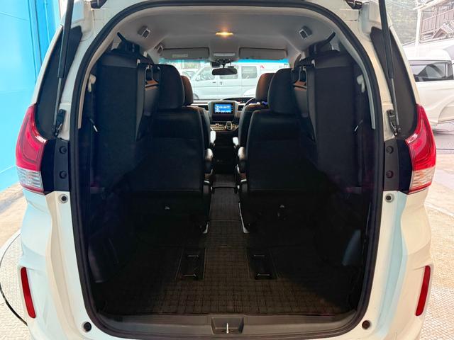 フリードハイブリッド ハイブリッド・クロスターホンダセンシング 純正メモリーナビゲーション バックカメラ ETC スマートキー LEDヘッドライト LEDフォグライト 前後ドライブレコーダー 純正アルミホイール 両側Pスライドドア USB DVD再生可能 ABS(18枚目)