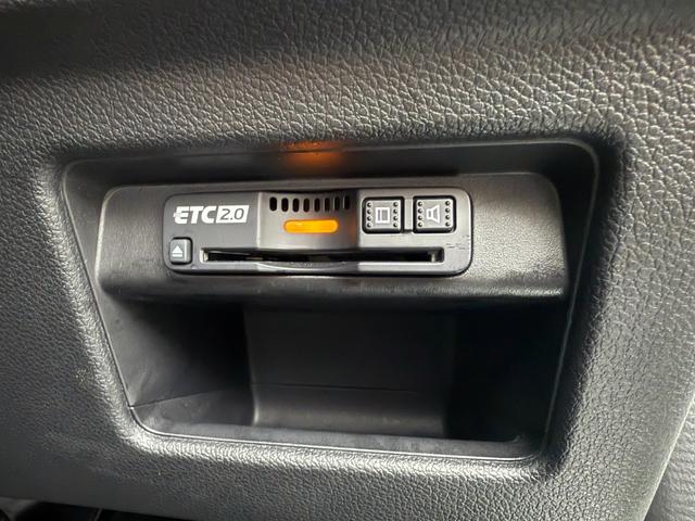 ＣＲ－Ｖハイブリッド ｅ：ＨＥＶＥＸ　ワンオーナー　純正メモリーナビゲーション　フルセグＴＶ　Ｂｌｕｅｔｏｏｔｈ接続　バックカメラ　ＥＴＣ　純正ドライブレコーダー　電動シート　ＬＥＤヘッドライト　ＤＶＤ再生　１オーナー　運転席パワーシート（11枚目）