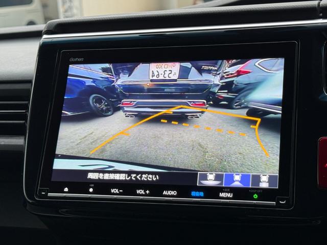 ステップワゴンスパーダ ｅ：ＨＥＶスパーダＧホンダセンシング　ワンオーナー　純正メモリーナビゲーション　フルセグＴＶ　Ｂｌｕｅｔｏｏｔｈ接続　バックカメラ　ＥＴＣ　純正ドライブレコーダー　ＬＥＤヘッドライト　ウォークスルー　ＬＥＤライト　セキュリティアラーム（10枚目）