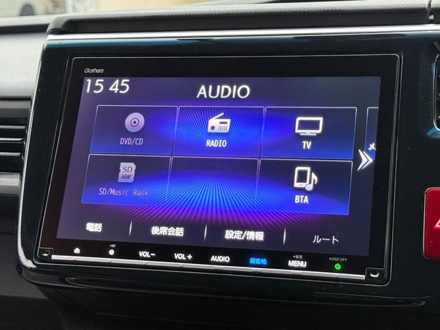 ステップワゴンスパーダ ｅ：ＨＥＶスパーダＧホンダセンシング　ワンオーナー　純正メモリーナビゲーション　フルセグＴＶ　Ｂｌｕｅｔｏｏｔｈ接続　バックカメラ　ＥＴＣ　純正ドライブレコーダー　ＬＥＤヘッドライト　ウォークスルー　ＬＥＤライト　セキュリティアラーム（11枚目）
