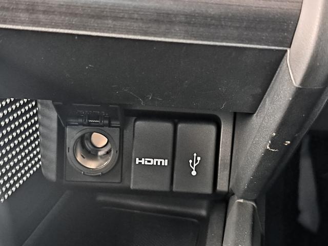 Ｓ６６０ α　センターディスプレー　バックカメラ　ＥＴＣ　スマートキー　純正アルミホイール　ＬＥＤヘッドライト　ＨＤＭＩ接続ジャック　ＵＳＢ接続ジャック　サイドエアバック　イモビライザー　ＬＥＤランプ　ＶＳＡ（9枚目）