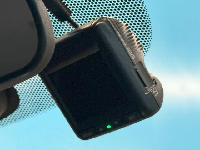 フリードハイブリッド ハイブリッド・Ｇホンダセンシング　Ｓパッケージ、Ｃパッケージ、純正メモリーナビ、ＥＴＣ車載器、アダプティブクルーズコントロール、純正フロントドライブレコーダー、バックカメラ、純正アルミホイール、　フロントカメラ　軽減ブレーキ　記録簿（13枚目）