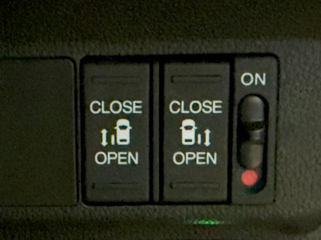 フリードハイブリッド ハイブリッド・Ｇホンダセンシング　Ｓパッケージ、Ｃパッケージ、純正メモリーナビ、ＥＴＣ車載器、アダプティブクルーズコントロール、純正フロントドライブレコーダー、バックカメラ、純正アルミホイール、　フロントカメラ　軽減ブレーキ　記録簿（14枚目）