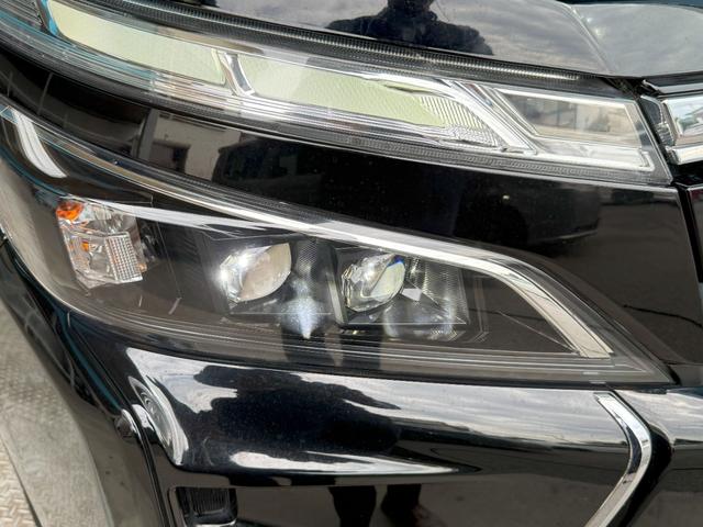 ヴォクシー ＺＳ煌ＩＩ　純正メモリーナビ、フリップダウンモニター、前後ドライブレコーダー、バックカメラ、純正アルミホイール、衝突軽減ブレーキ、両側電動スライドドア　スマートキー・プッシュスタート　バックガイドモニター　ＶＳＣ（22枚目）