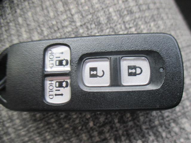 Ｎ－ＢＯＸ Ｇ・Ｌターボホンダセンシング　純正メモリーナビ　リアカメラ　ＣＤ　スマートキー　フルオートエアコン　左右パワースライドドア　ＬＥＤヘッドライト　ＥＴＣ車載器　ドライブレコーダー　イモビライザー　バックビューモニター　ターボエンジン（13枚目）