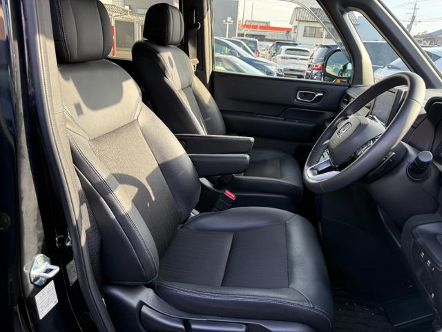 ステップワゴン スパーダ ワンオーナー 純正メモリーナビゲーション フルセグTV Bluetooth接続 バックカメラ ETC LEDヘッドライト 両側電動スライドドア 電動リアゲート キーレスエントリー WAC パワーゲート(3枚目)