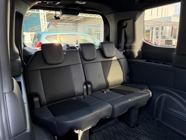 ステップワゴン スパーダ ワンオーナー 純正メモリーナビゲーション フルセグTV Bluetooth接続 バックカメラ ETC LEDヘッドライト 両側電動スライドドア 電動リアゲート キーレスエントリー WAC パワーゲート(5枚目)