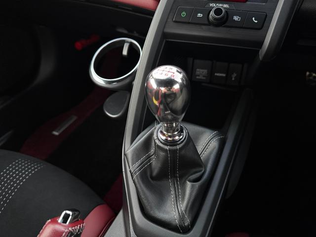 S660 モデューロX 6速MT センターディプレイ バックカメラ ETC 横滑り防止機能 スマートキー 純正アルミホイール LEDヘッドライト HDMI接続ジャック ターボ 記録簿 サイドカーテンエアバック クルコン(5枚目)