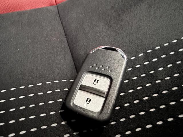 S660 モデューロX 6速MT センターディプレイ バックカメラ ETC 横滑り防止機能 スマートキー 純正アルミホイール LEDヘッドライト HDMI接続ジャック ターボ 記録簿 サイドカーテンエアバック クルコン(12枚目)