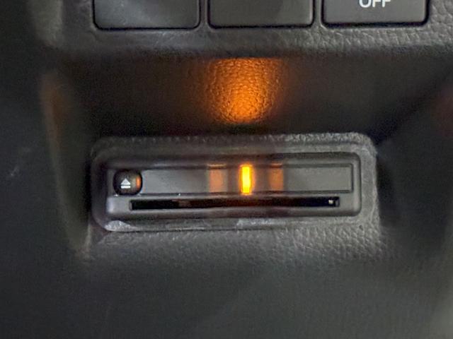 ステップワゴン e:HEVスパーダ 純正メモリーナビゲーション 純正前後ドライブレコーダー ETC車載器 両側電動スライドドア 電動リアゲート ハーフレザーシート 1オーナー デュアルエアコン フルオートエアコン ESC シートヒータ(13枚目)