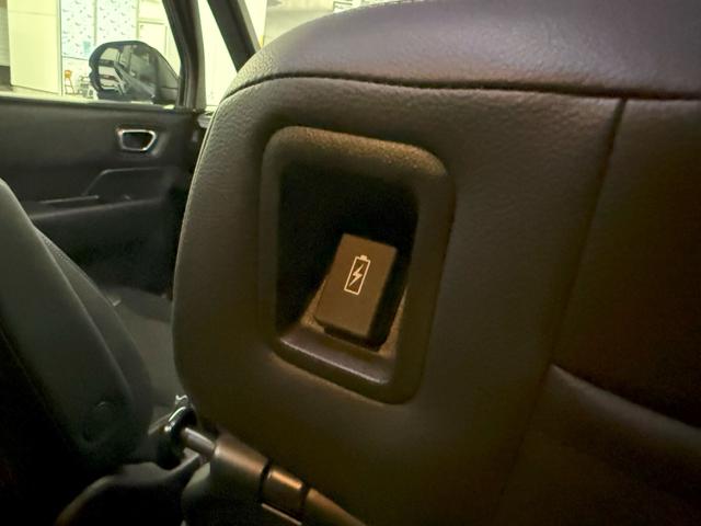 ステップワゴン e:HEVスパーダ 純正メモリーナビゲーション 純正前後ドライブレコーダー ETC車載器 両側電動スライドドア 電動リアゲート ハーフレザーシート 1オーナー デュアルエアコン フルオートエアコン ESC シートヒータ(17枚目)