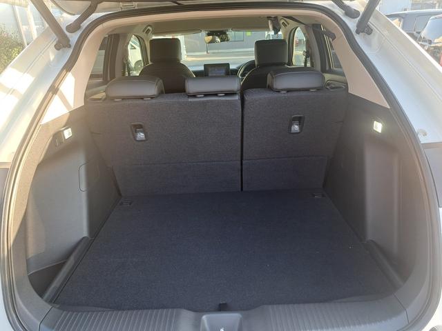 ヴェゼル e:HEVZ 社外メモリーナビゲーション バックカメラ 純正アルミホイール スマートキー LEDヘッドライト LEDフォグライト ハンドルヒーター 前席シートヒーター 衝突回避支援ブレーキ機能 スマキ Pトランク(14枚目)