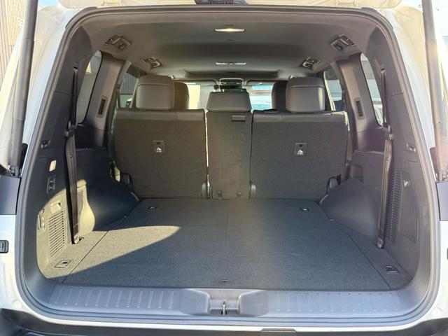 ランドクルーザー ＧＲスポーツ　純正メモリーナビゲーション　パワーテールゲート　サンルーフ　電動シート　シートエアコン　シートヒーター　ハンドルヒーター　クールボックス　ＥＴＣ車載器　キーフリー　デュアルエアコン　ナビＴＶ　ＬＥＤ（31枚目）