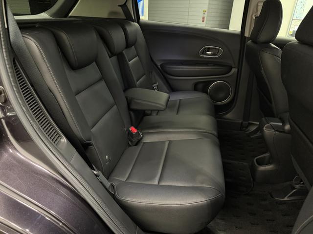 ヴェゼル ハイブリッドＺ・ホンダセンシング　純正メモリーナビゲーション　フルセグＴＶ　Ｂｌｕｅｔｏｏｔｈ接続　バックカメラ　ＥＴＣ　ＬＥＤヘッドライト　純正ドライブレコーダー　レーダーサポート　ＤＶＤ再生機能　横滑り防止システム　盗難防止装置（4枚目）