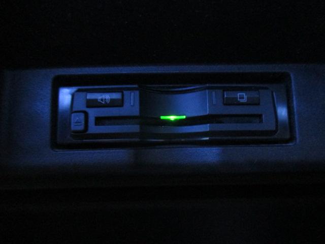 ハリアー エレガンス　メモリーナビ　リアカメラ　アルパイン製リアフリップダウンモニター　フルオートエアコン　純正アルミホイール　スマートキー　ドライブレコーダー　イモビ　ＰＷシート　点検記録簿　スマ－トキ－　横滑防止装置（13枚目）