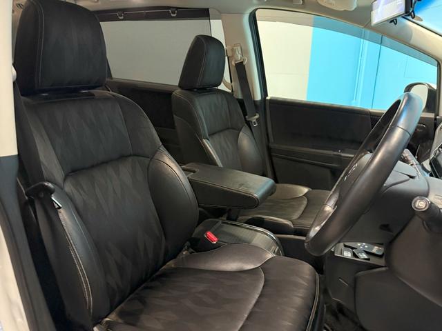 オデッセイハイブリッド ハイブリッドアブソルート・ＥＸホンダセンシング　メーカー装着メモリーナビゲーション　３６０度マルチビューカメラ　シートヒーターＥＴＣ　後席モニター　ＨＤＭＩ接続　スマートキー　パワーシート　衝突被害軽減Ｓ　Ｂカメラ　ＰＷシート　ＬＥＤライト　ＵＳＢ（3枚目）