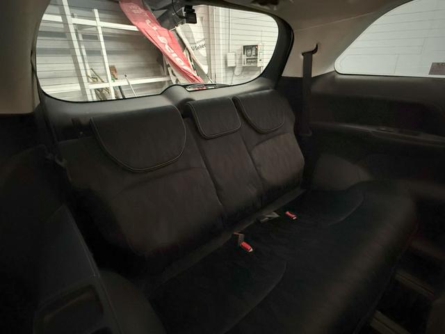 オデッセイハイブリッド ハイブリッドアブソルート・ＥＸホンダセンシング　メーカー装着メモリーナビゲーション　３６０度マルチビューカメラ　シートヒーターＥＴＣ　後席モニター　ＨＤＭＩ接続　スマートキー　パワーシート　衝突被害軽減Ｓ　Ｂカメラ　ＰＷシート　ＬＥＤライト　ＵＳＢ（5枚目）