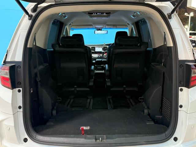 オデッセイハイブリッド ハイブリッドアブソルート・ＥＸホンダセンシング　メーカー装着メモリーナビゲーション　３６０度マルチビューカメラ　シートヒーターＥＴＣ　後席モニター　ＨＤＭＩ接続　スマートキー　パワーシート　衝突被害軽減Ｓ　Ｂカメラ　ＰＷシート　ＬＥＤライト　ＵＳＢ（23枚目）