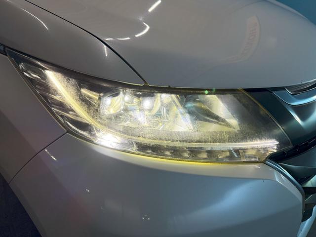 オデッセイハイブリッド ハイブリッドアブソルート・ＥＸホンダセンシング　メーカー装着メモリーナビゲーション　３６０度マルチビューカメラ　シートヒーターＥＴＣ　後席モニター　ＨＤＭＩ接続　スマートキー　パワーシート　衝突被害軽減Ｓ　Ｂカメラ　ＰＷシート　ＬＥＤライト　ＵＳＢ（26枚目）