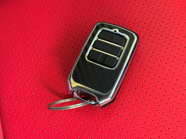 Ｓ６６０ β　純正センターディスプレイ　ＥＴＣ車載器　スマートキー　フルオートエアコン　社外アルミホイール　ＬＥＤヘッドライト　パドルシフト　エアロ　イモビライザー　Ｗエアバック　追突軽減ブレーキ　ＡＢＳ　キーレス（11枚目）