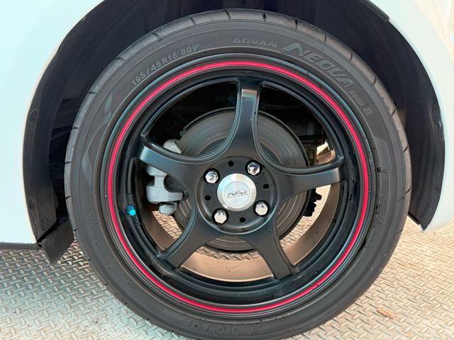 Ｓ６６０ β　純正センターディスプレイ　ＥＴＣ車載器　スマートキー　フルオートエアコン　社外アルミホイール　ＬＥＤヘッドライト　パドルシフト　エアロ　イモビライザー　Ｗエアバック　追突軽減ブレーキ　ＡＢＳ　キーレス（12枚目）