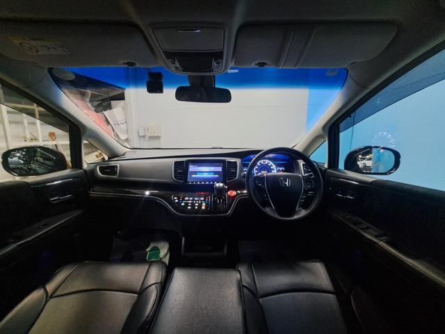 オデッセイハイブリッド ハイブリッドアブソルート・EXホンダセンシング 純正メモリーナビゲーション 両側電動スライドドア ETC車載器 LEDヘッドライト 純正アルミホイール 360度マルチビューカメラ 社外前後ドライブレコーダー 後席モニター 衝突被害軽減S Bカメラ(3枚目)