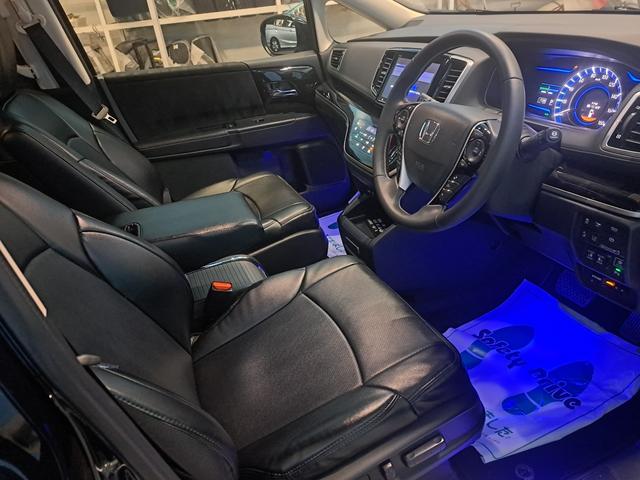 オデッセイハイブリッド ハイブリッドアブソルート・EXホンダセンシング 純正メモリーナビゲーション 両側電動スライドドア ETC車載器 LEDヘッドライト 純正アルミホイール 360度マルチビューカメラ 社外前後ドライブレコーダー 後席モニター 衝突被害軽減S Bカメラ(5枚目)