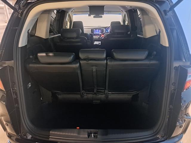 オデッセイハイブリッド ハイブリッドアブソルート・EXホンダセンシング 純正メモリーナビゲーション 両側電動スライドドア ETC車載器 LEDヘッドライト 純正アルミホイール 360度マルチビューカメラ 社外前後ドライブレコーダー 後席モニター 衝突被害軽減S Bカメラ(18枚目)