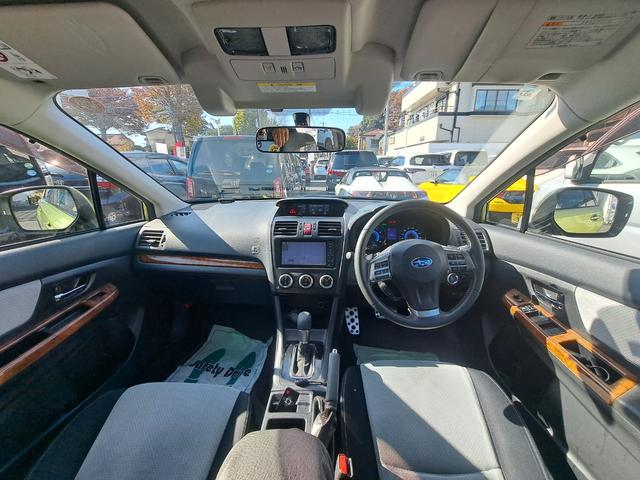 ＸＶハイブリッド ２．０ｉ－Ｌアイサイト　メモリーナビゲーション　バックカメラ　ＥＴＣ　スマートキー　ＬＥＤヘッドライト　純正アルミホイール　衝突軽減ブレーキ　はみ出し防止機能　Ｂモニ　ＤＶＤ再生可能　ＬＥＤライト　イモビライザー　クルコン（3枚目）