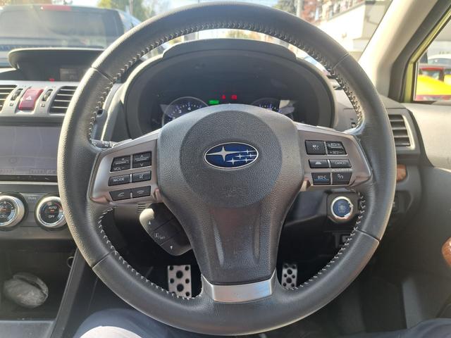 ＸＶハイブリッド ２．０ｉ－Ｌアイサイト　メモリーナビゲーション　バックカメラ　ＥＴＣ　スマートキー　ＬＥＤヘッドライト　純正アルミホイール　衝突軽減ブレーキ　はみ出し防止機能　Ｂモニ　ＤＶＤ再生可能　ＬＥＤライト　イモビライザー　クルコン（4枚目）