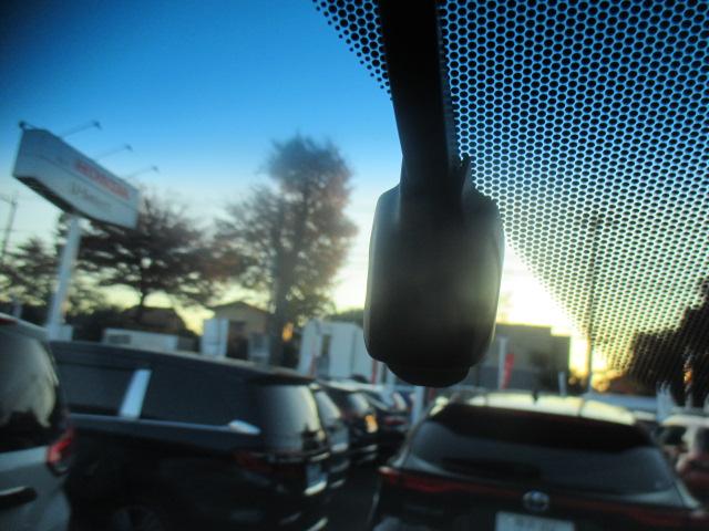 ステップワゴンスパーダ スパーダハイブリッドＧ・ＥＸホンダセンシング　純正メモリーナビ　リアカメラ　フルセグＴＶ　純正アルミホイール　フルオートエアコン　左右パワースライドドア　ＬＥＤヘッドライト　スマートキー　キーフリー　Ｓヒーター　横滑防止　ドラレコ付　エアバッグ（12枚目）