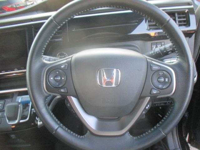 ステップワゴンスパーダ スパーダハイブリッドＧ・ＥＸホンダセンシング　純正メモリーナビ　リアカメラ　フルセグＴＶ　純正アルミホイール　フルオートエアコン　左右パワースライドドア　ＬＥＤヘッドライト　スマートキー　キーフリー　Ｓヒーター　横滑防止　ドラレコ付　エアバッグ（14枚目）