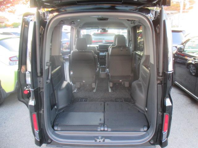 ステップワゴンスパーダ スパーダハイブリッドＧ・ＥＸホンダセンシング　純正メモリーナビ　リアカメラ　フルセグＴＶ　純正アルミホイール　フルオートエアコン　左右パワースライドドア　ＬＥＤヘッドライト　スマートキー　キーフリー　Ｓヒーター　横滑防止　ドラレコ付　エアバッグ（19枚目）