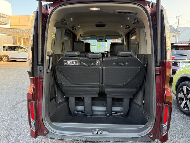 ステップワゴンスパーダ スパーダハイブリッドＧ・ＥＸホンダセンシング　純正メモリーナビゲーション　バックカメラ　ＥＴＣ　純正アルミホイール　社外ドライブレコーダー　前席シートヒーター　ｌＥＤヘッドライト　フルセグＴＶ　フルオートエアコン　キーフリー　Ｓヒーター　横滑防止（17枚目）