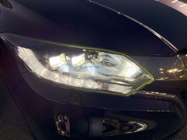 ヴェゼル ハイブリッドＲＳ・ホンダセンシング　純正メモリーナビゲーション　ＥＴＣ車載器　純正アルミホイール　フルオートエアコン　ＬＥＤヘッドライト　衝突軽減ブレーキ　パドルシフト　ＥＴＣ付　定期点検記録簿　サイドＳＲＳ　Ｒカメ　ＵＳＢ接続　イモビ（18枚目）
