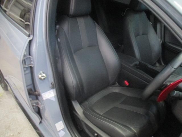 シビック ハッチバック　サンルーフ　純正メモリーナビゲーション　バックカメラ　ＥＴＣ　純正アルミホイール　スマートキー　フルセグＴＶ　ｌＥＤヘッドライト　社外前後ドライブレコーダー　追突軽減ブレーキ　盗難防止装置　Ｂモニター（4枚目）