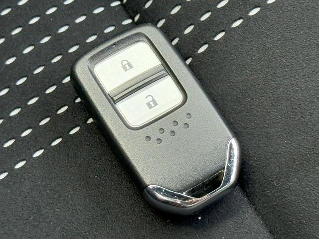 Ｓ６６０ α　純正センターディスプレイ　クルーズコントロール　ＬＥＤヘッドライト　ドライブレコーダー　純正アルミホイール　Ｂｌｕｅｔｏｏｔｈ接続　バックカメラ付き　サイドエアバック　イモビライザー　ＵＳＢ接続（12枚目）