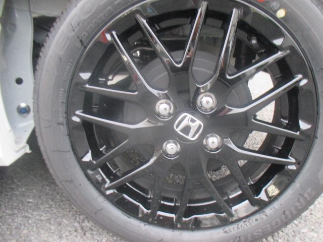 Ｎ－ＷＧＮカスタム Ｌ・ターボホンダセンシング　当社登録済未使用車　ナビ装着用スペシャルパッケージ　運転席・助手席シートヒーター　１５インチアルミホイール　純正アルミホイール　スマートキー　ブレーキサポート　盗難警報装置　横滑り防止機能　禁煙（12枚目）