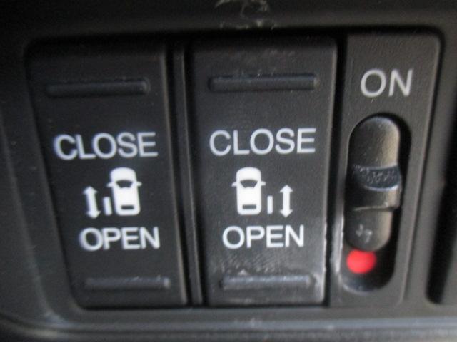 オデッセイハイブリッド e:HEVアブソルート・EXブラックエディション 純正11.4インチメモリーナビ リアカメラ フルセグTV 左右パワースライドドア 黒革シート シートヒーター ETC車載器 ドライブレコーダー 純正アルミホイール バックモニター VSA LEDライト(10枚目)