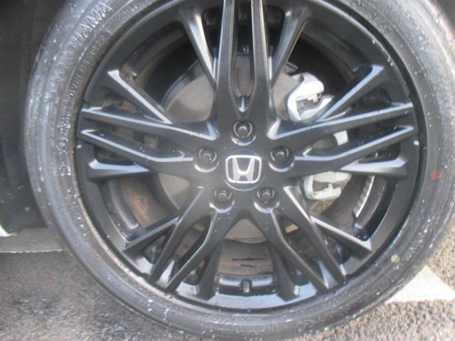 オデッセイハイブリッド e:HEVアブソルート・EXブラックエディション 純正11.4インチメモリーナビ リアカメラ フルセグTV 左右パワースライドドア 黒革シート シートヒーター ETC車載器 ドライブレコーダー 純正アルミホイール バックモニター VSA LEDライト(17枚目)