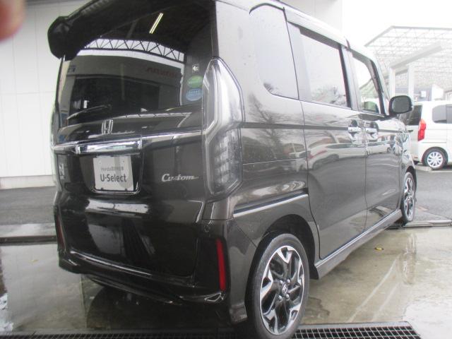 N-BOXカスタム G・Lターボホンダセンシング 純正メモリーナビ リアカメラ フルセグTV 左右パワースライドドア フルオートエアコン LEDヘッドライト ETC車載器 スマートキー 純正アルミホイール 両側PWスライドドア Bモニタ Iストップ(2枚目)