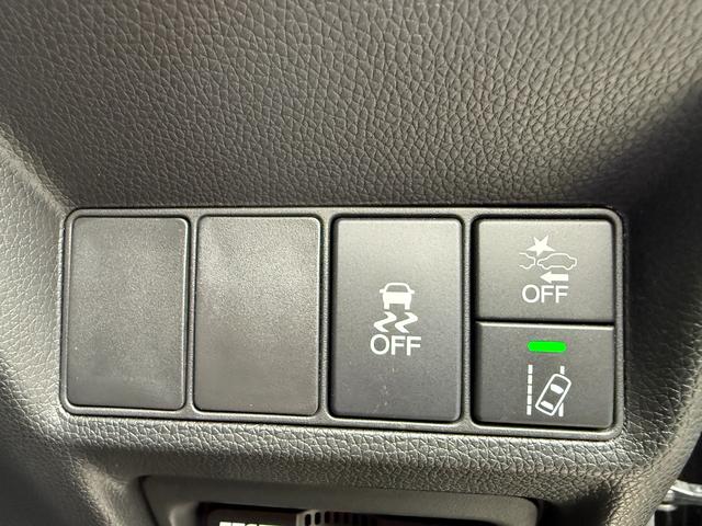 ステップワゴンスパーダ ｅ：ＨＥＶスパーダＧ・ＥＸホンダセンシング　社外メモリーナビゲーション　フルセグＴＶ　Ｂｌｕｅｔｏｏｔｈ接続　バックカメラ　ＥＴＣ　ＬＥＤヘッドライト　両側電動スライドドア　エアバック　地デジ　クルコン　サイドエアバッグ　シ－トヒ－タ－　ＡＢＳ（15枚目）