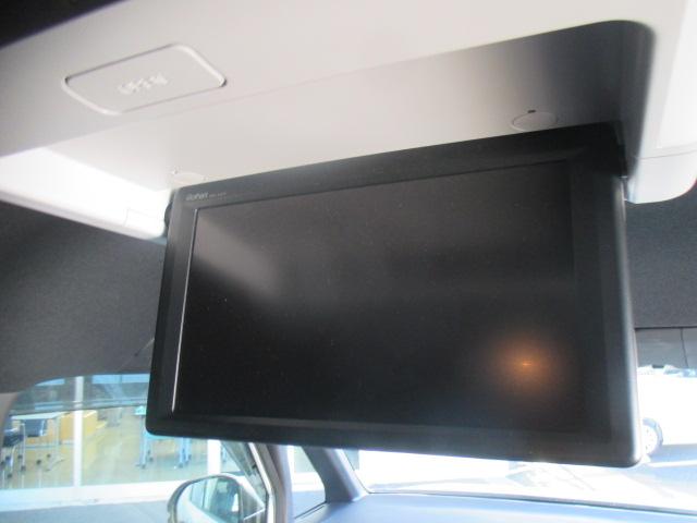 ステップワゴン ｅ：ＨＥＶスパーダ　ワンオーナー車　純正ナビゲーション　リアカメラ　フルセグＴＶ　左右パワースライドドア　フルオートエアコン　リアフリップダウンモニター　純正アルミホイール　スマートキー　１オーナー　ＥＳＣ　シートヒータ（12枚目）