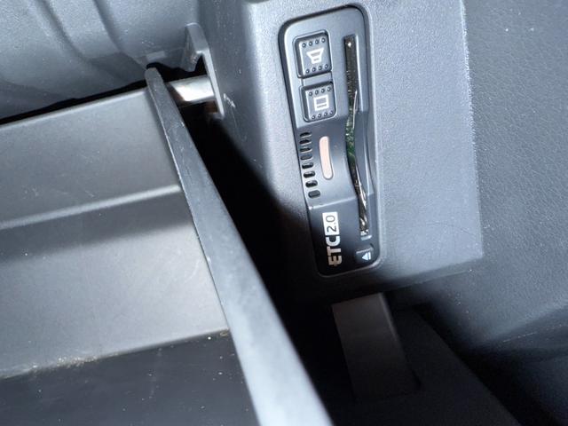 アコード e:HEV ワンオーナー Google搭載ホンダコネクトディスプレイ フルセグTV Bluetooth接続 電動シート 本革シート シートヒーター BOSEプレミアムサウンドシステム フルセグテレビ ABS(13枚目)