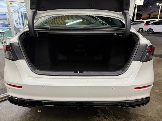 アコード e:HEV ワンオーナー Google搭載ホンダコネクトディスプレイ フルセグTV Bluetooth接続 電動シート 本革シート シートヒーター BOSEプレミアムサウンドシステム フルセグテレビ ABS(18枚目)