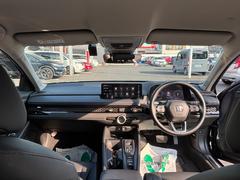 インパネ周りのお写真です。　視界が広く運転もしやすくなっております♪ 5
