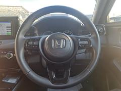 �ϥ�ɥ����Τ��̿��Ǥ����ϥ�ɥ�κ�¦�ˤϥʥ������å�����¦�ˤϥ��롼������ȥ����뤬��������Ƥ���ޤ��� 4