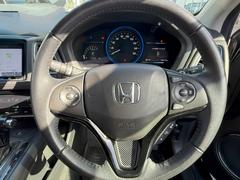 �ϥ�ɥ����Τ��̿��Ǥ����ϥ�ɥ�κ�¦�ˤϥʥ������å�����¦�ˤϥ��롼������ȥ����뤬��������Ƥ���ޤ��� 6